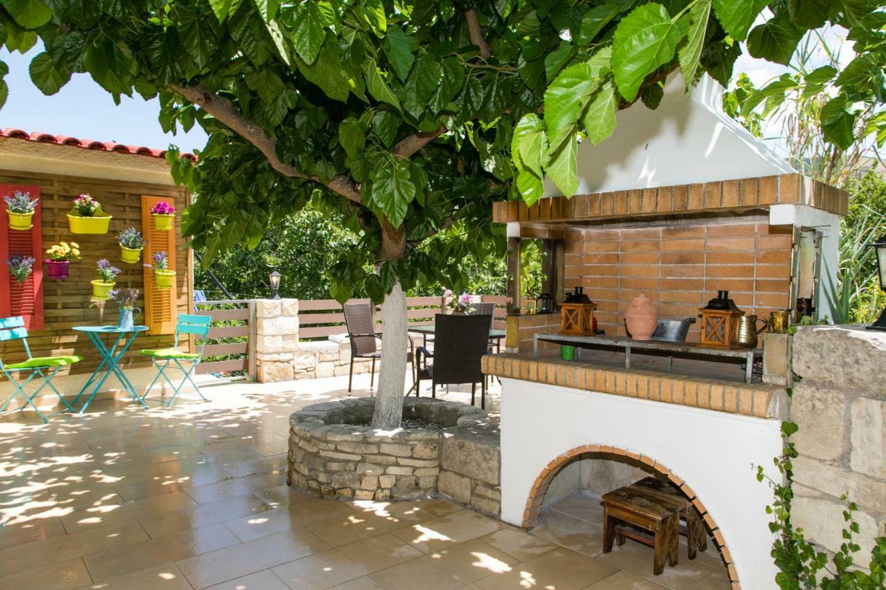 Irini΄S House Villa Alonai Luaran gambar